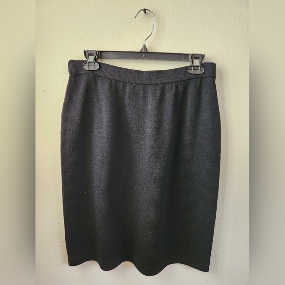 St.‎ John Basics Skirt Women's Straight Black Santana Knit Wool Stretch Size 10 - Picture 1 of 5